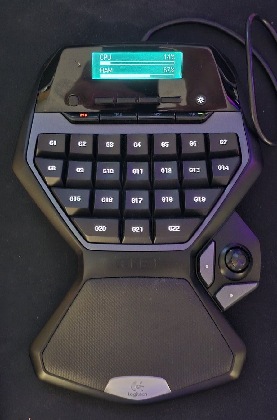 Logitech Tastiere: Logitech G13, Tastatur mit Joystick – Usato da Azmoos venduto da johanoes