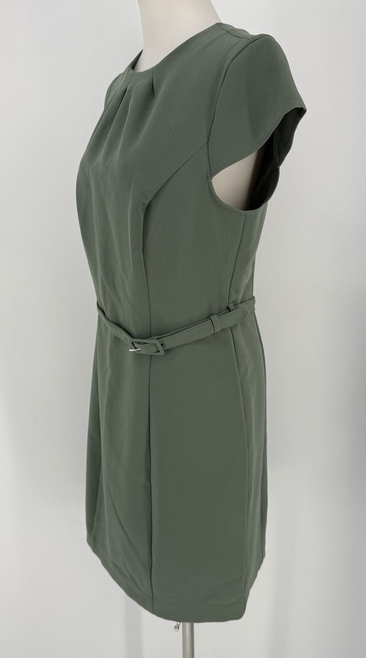 H&M Vestiti: Kleid mit Gürtel Gr. 46 von H&M – Usato da Auenstein venduto da moin. 1