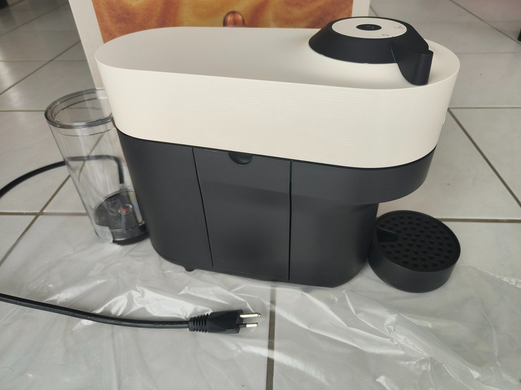 Nespresso Macchine per caffè & Macchine per espresso: Nespresso Vertuo Pop NEU – Nuovo e nell'imballaggio originale da Rieden SG venduto da Sametito