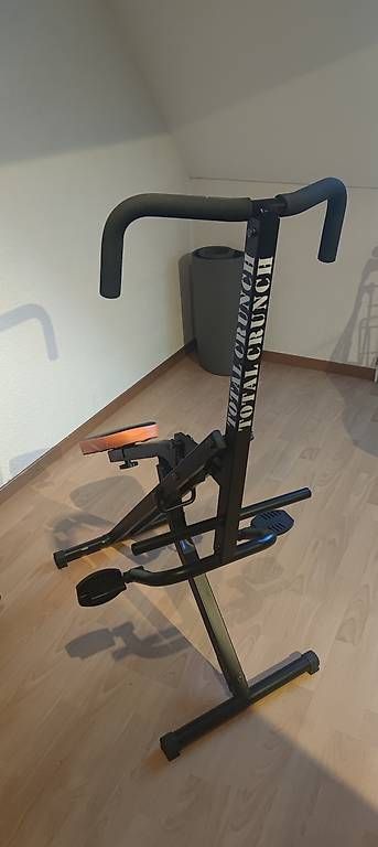 Hometrainer: Fitnessgerät Total Crunch – Usato da Wengi b. Büren venduto da Longstocking