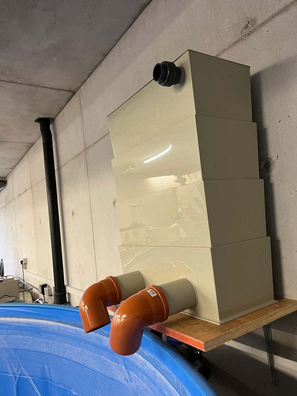 Sonstiges: Trickle Filter Rieselfilter medium – Gebraucht aus Eichberg von muru011
