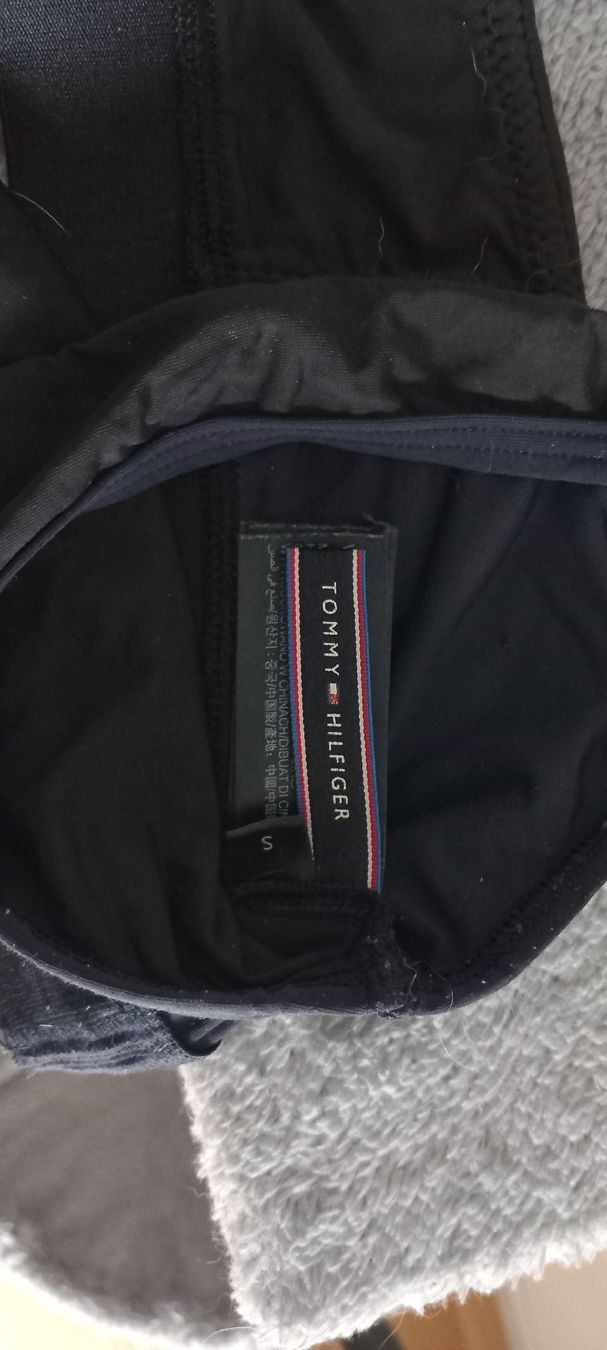 Tommy Hilfiger Altra biancheria intima: Brassière Tommy Hilfiger – Usato da Monthey venduto da Tiz_dan 1