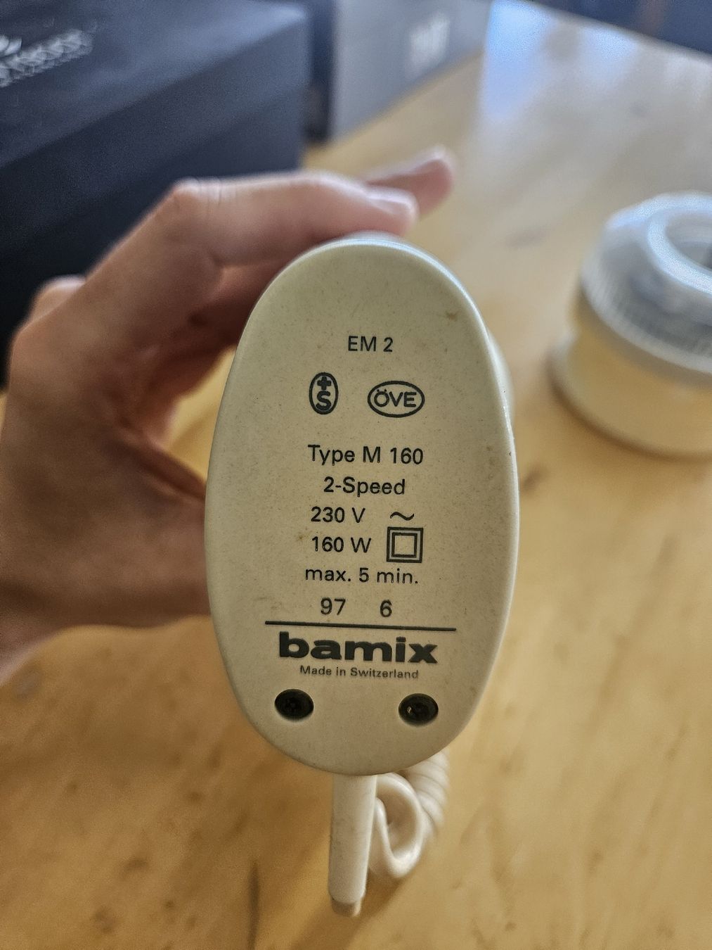 Bamix Küchengeräte: Stabmixer Bamix mit Zubehör – Gebraucht aus Pratteln von Cartonsducoeur_bl 2