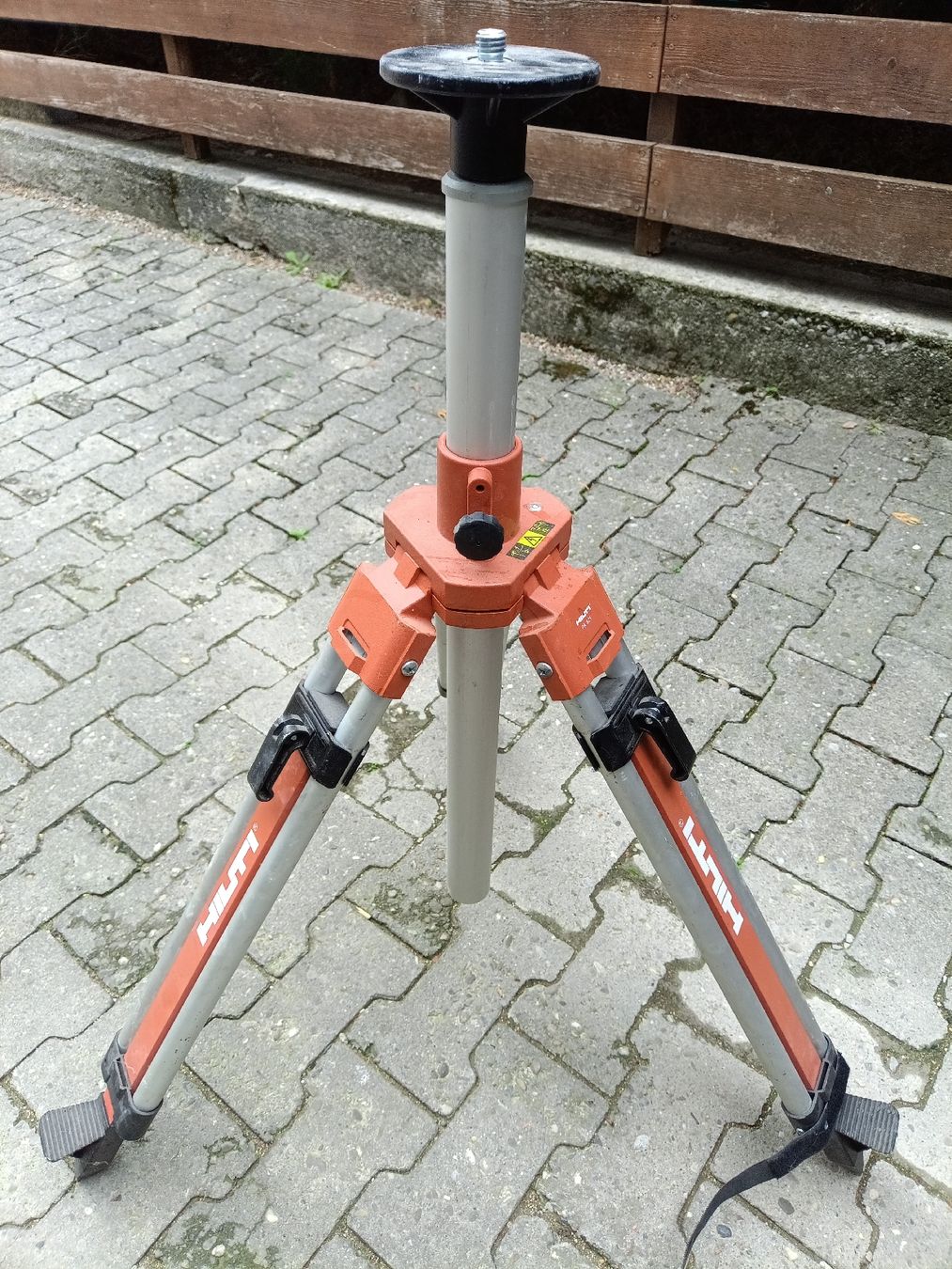 Hilti Messen: Hilti Laserstativ  – Gebraucht aus Lengnau BE von m500