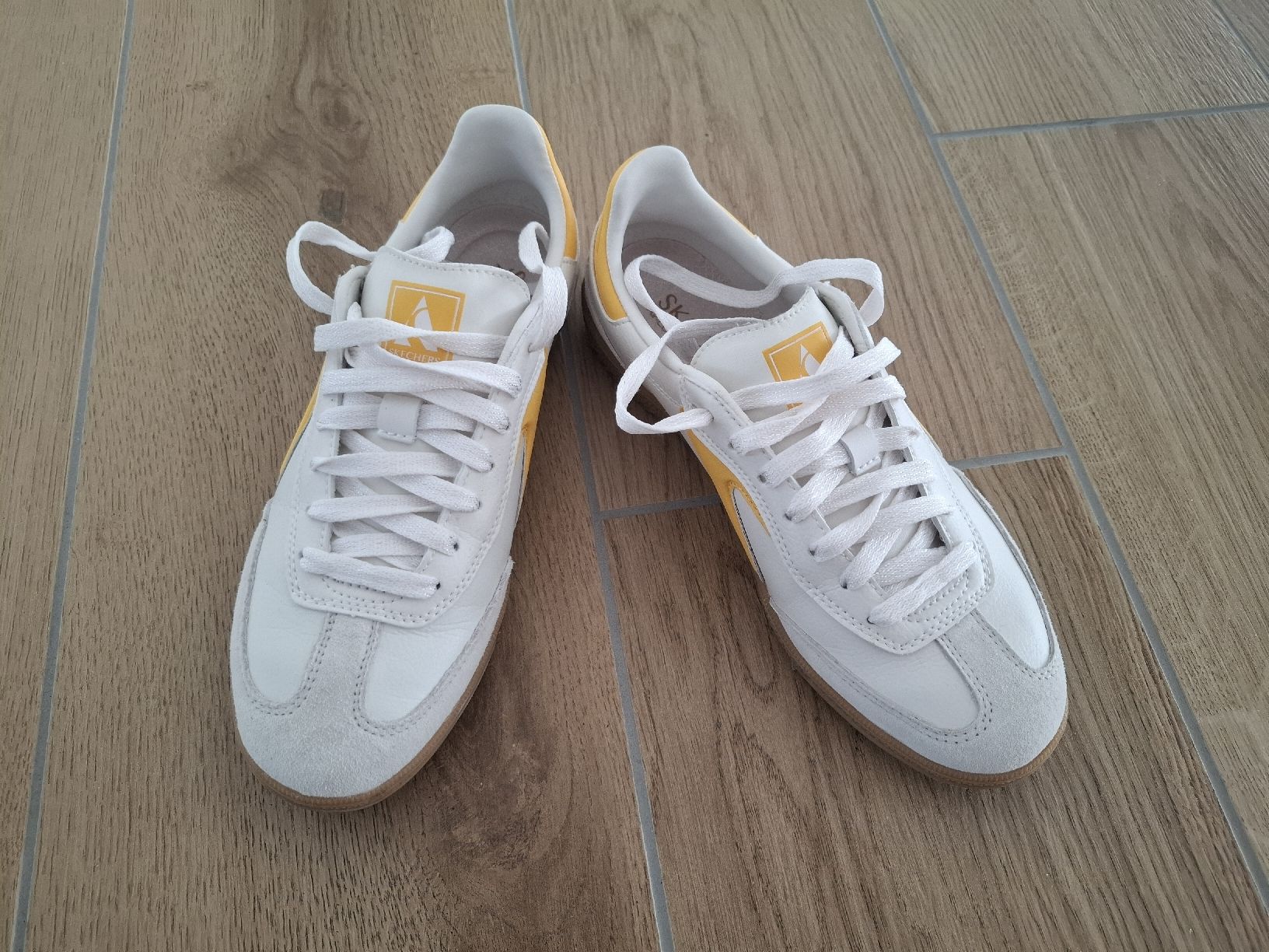 Skechers Scarpe da donna: SKECHERS Damen Sneakers Gr. 37 – Nuovo (secondo la descrizione) da Rupperswil venduto da Andrea4444