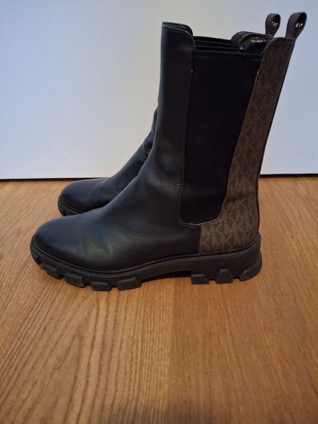Michael Kors Scarpe da donna: Michael Kors Stiefeletten – Usato da Oberhofen am Thunersee venduto da katka99 2