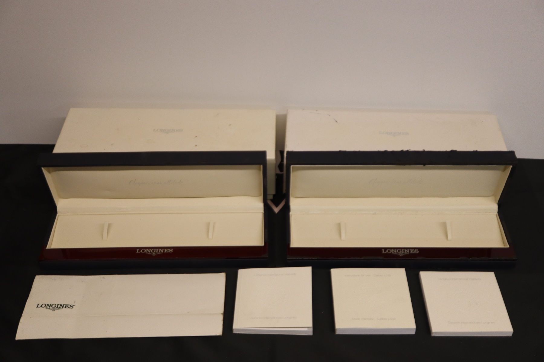 Scatole porta orologi: 2x Longines Uhrenbox Box Etui mit Umkarton & Booklets – Usato da Zürich venduto da KE-Sales
