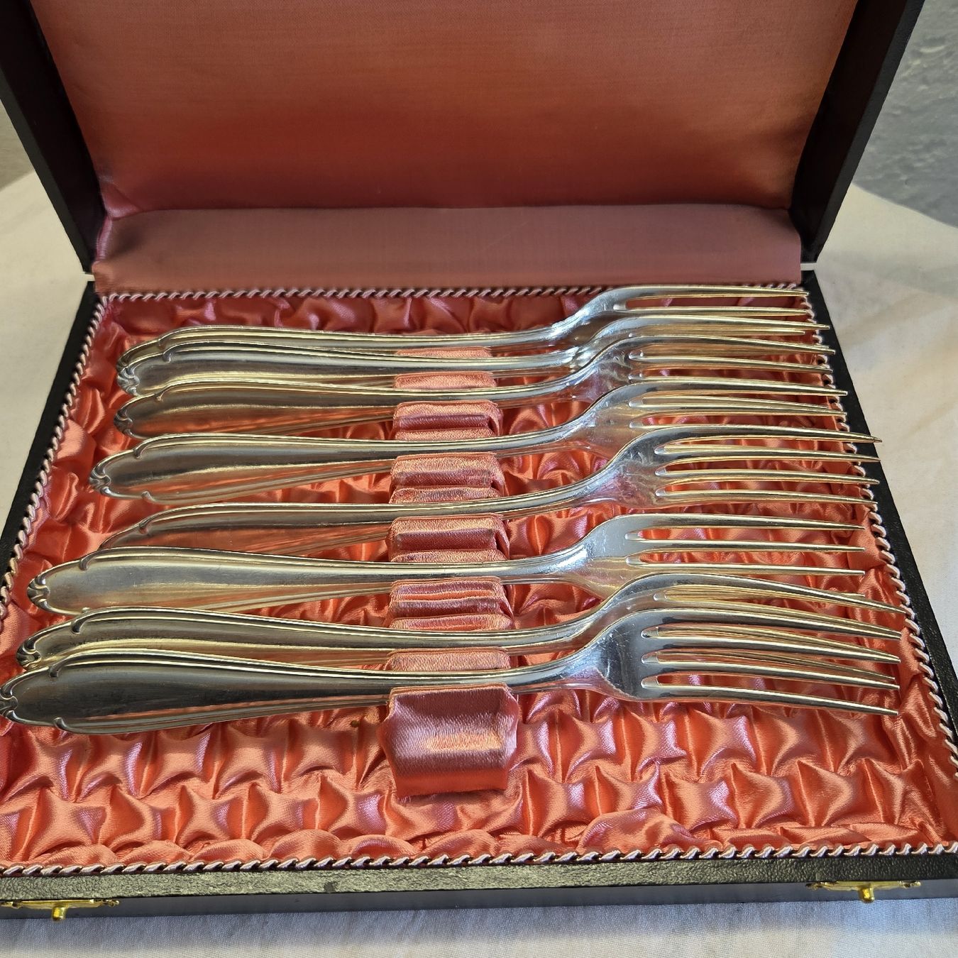 Gabeln: 8 Versilberte Vintage Gabeln gross mit Box/Etui..Top.. – Gebraucht aus Stans von Ducati16 1