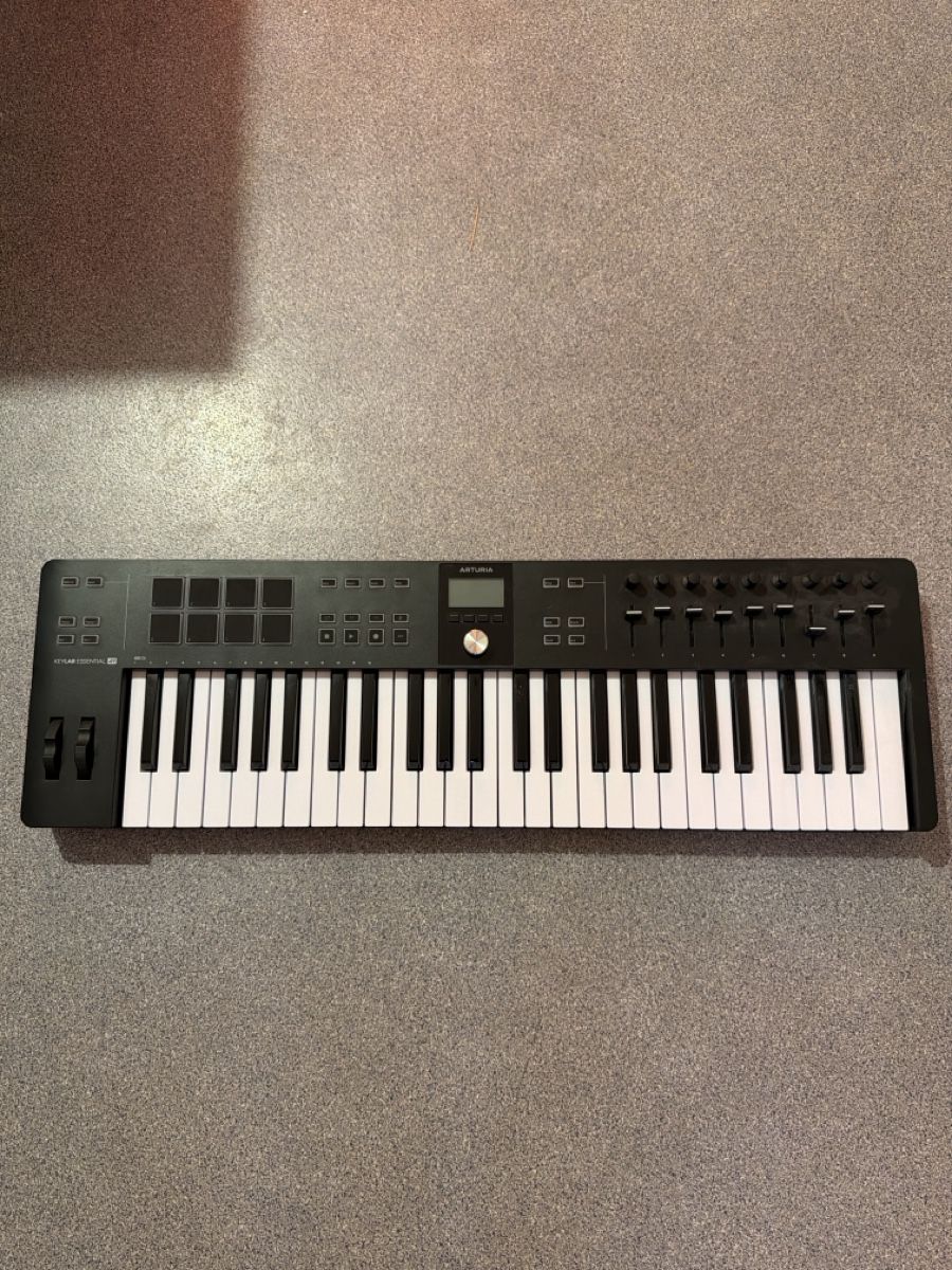 Arturia Instruments de musique: Arturia Keylab Essential 49 - MIDI Keyboard – D'occasion à Basel par gio_7xfc