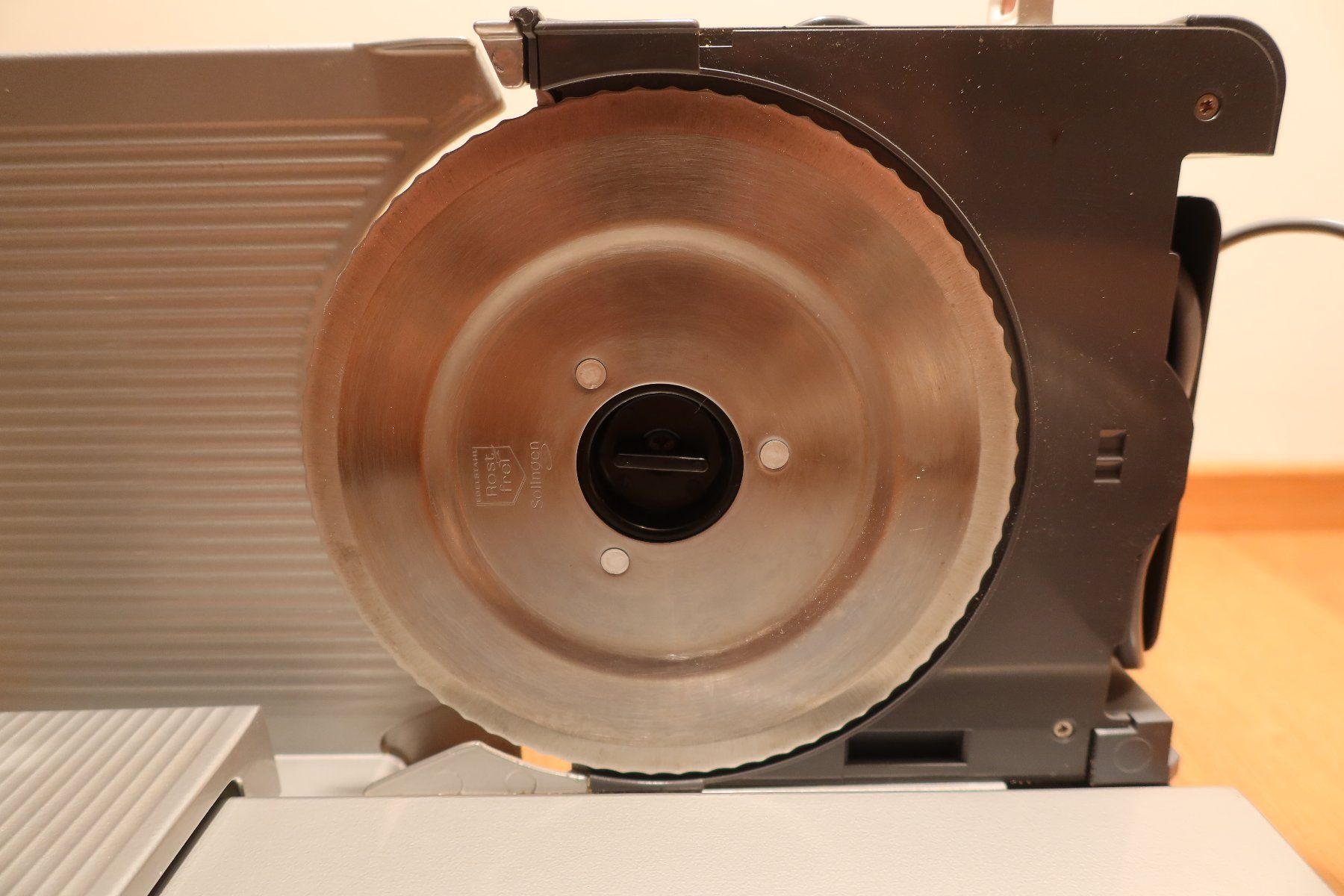 Appareils de cuisine: Allesschneider eldom electronic – D'occasion à Kilchberg ZH par and_y5q6 5
