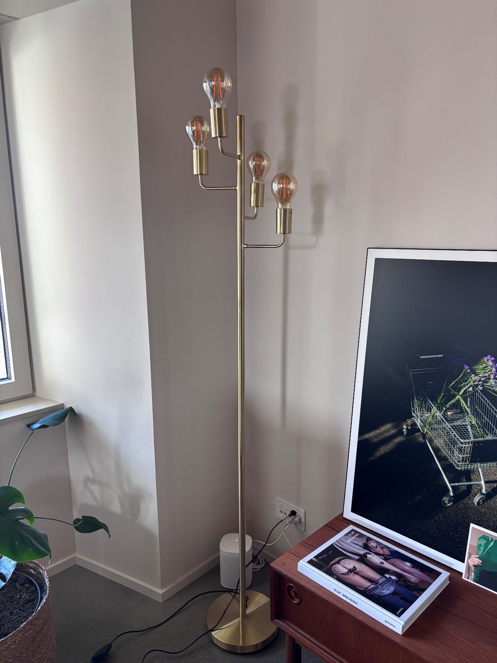 Lampade: Stehlampe Messing - guter Zustand – Usato da Berikon venduto da MoriGu