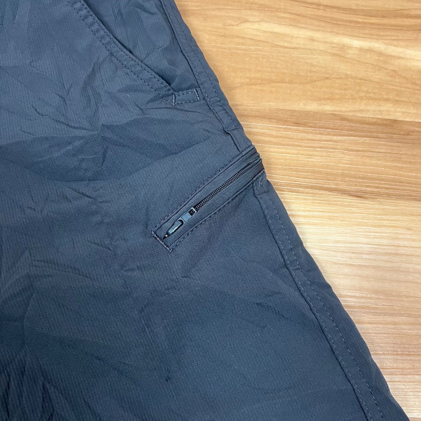 Pantaloni: Vintage Wrangler Wander Cargo Shorts – Usato da Herisau venduto da 1asupply 1