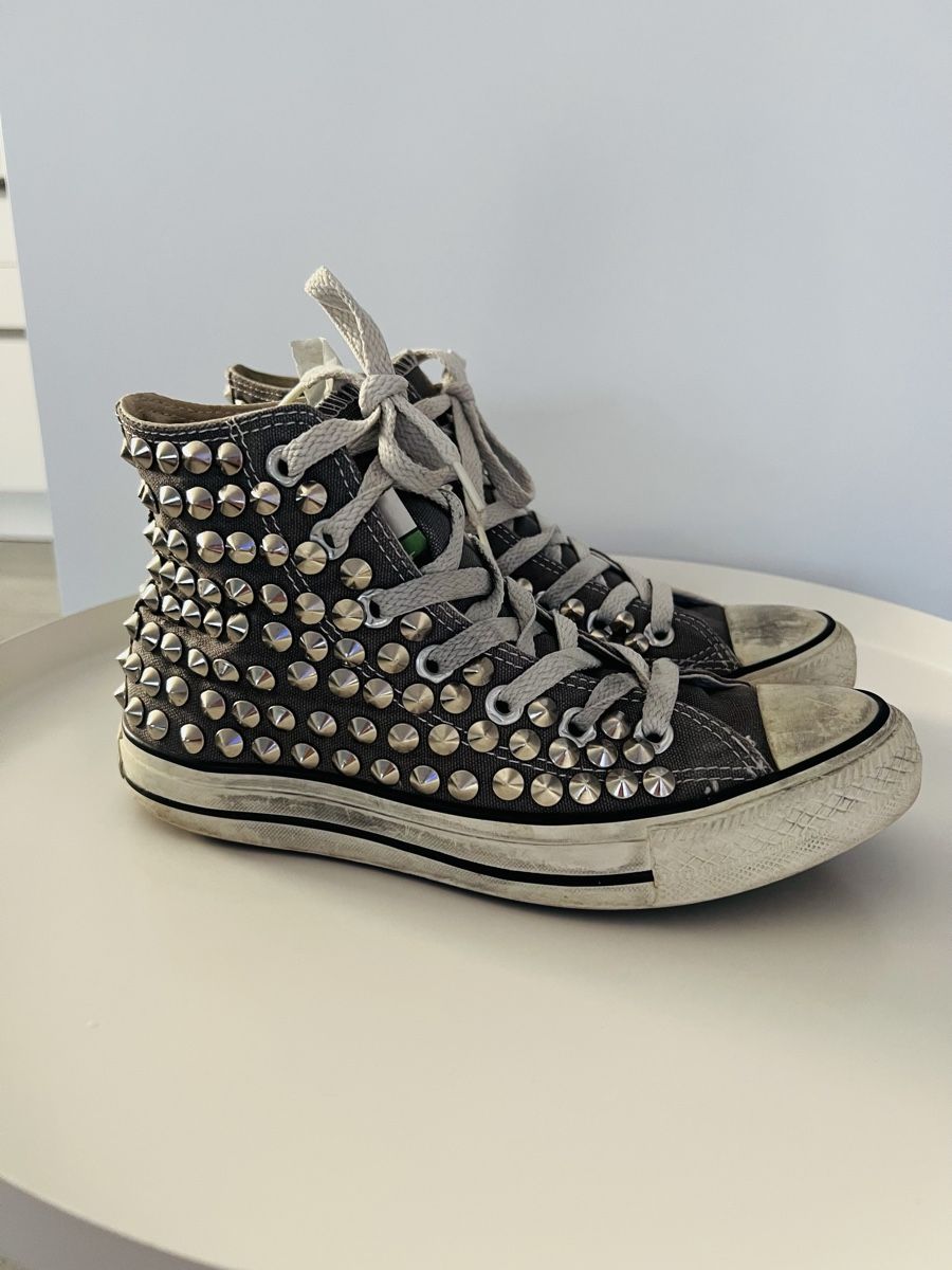 Converse Scarpe da donna: Converse All Star effetto vintage con borchie - 37 – Usato da Losone venduto da Annja93 1