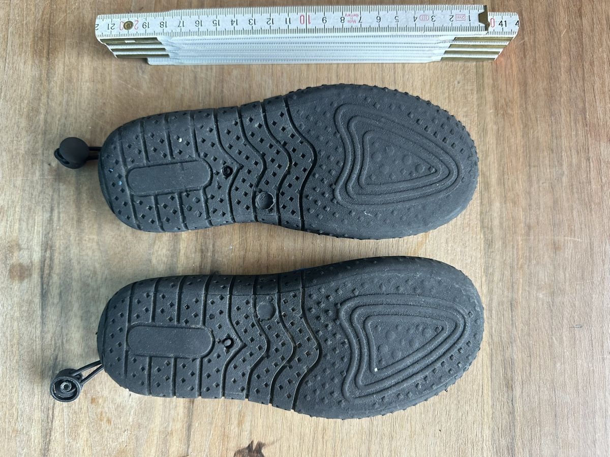Scarpe per ragazzi: Badeschuhe Gr. 31 – Usato da zollikon venduto da mme_kwf2 1