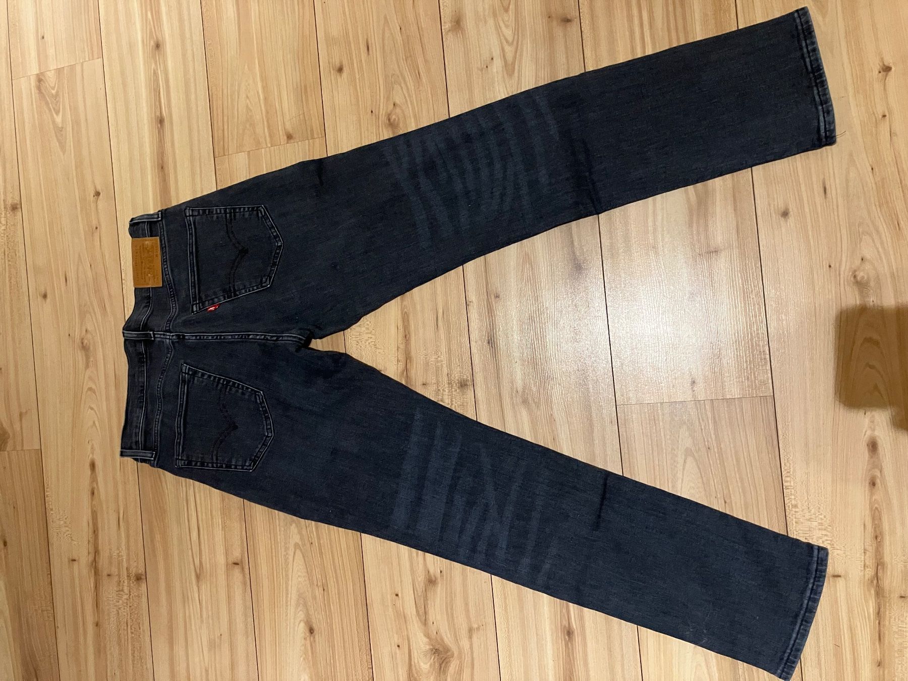Levi's Jeans: Herren Jeans Levis 511 31/32 – Gebraucht aus Ins von Immerwieder 1
