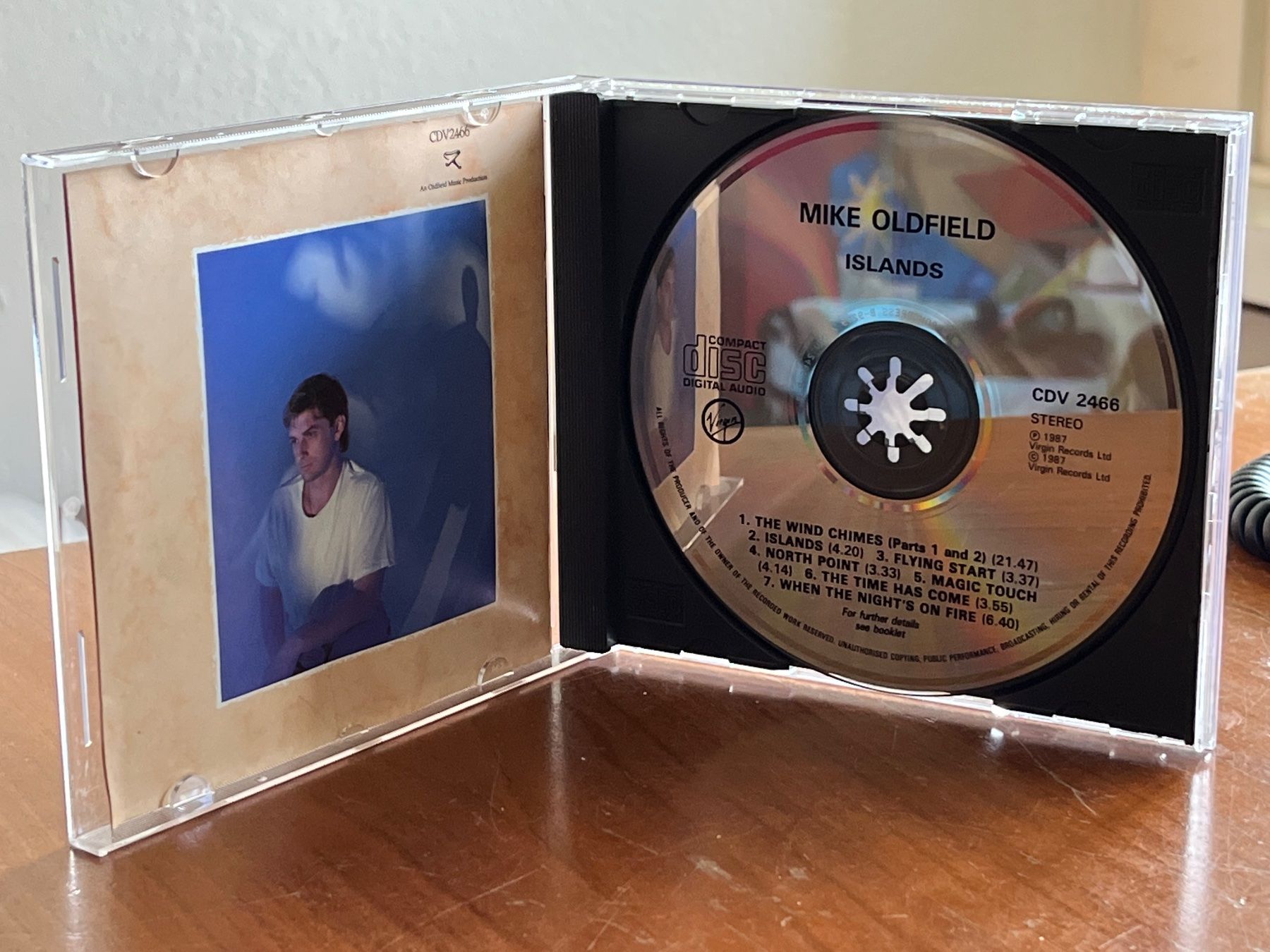 CDs: Mike Oldfield - Islands - HJ32A – Gebraucht aus Küsnacht ZH von Jazztilldawn 2