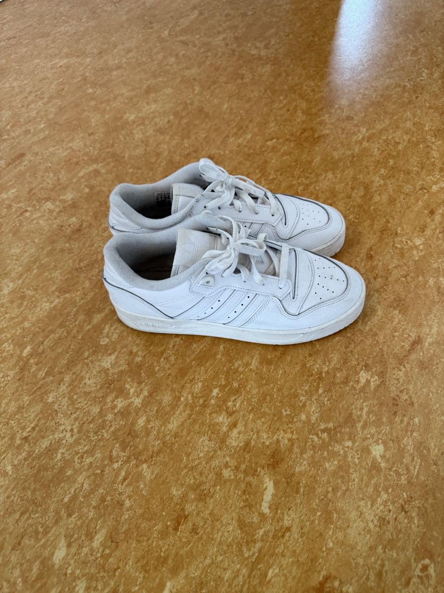 Adidas Chaussures hommes: Adidas Sneaker – D'occasion à Weite par fabian.stoeber 1