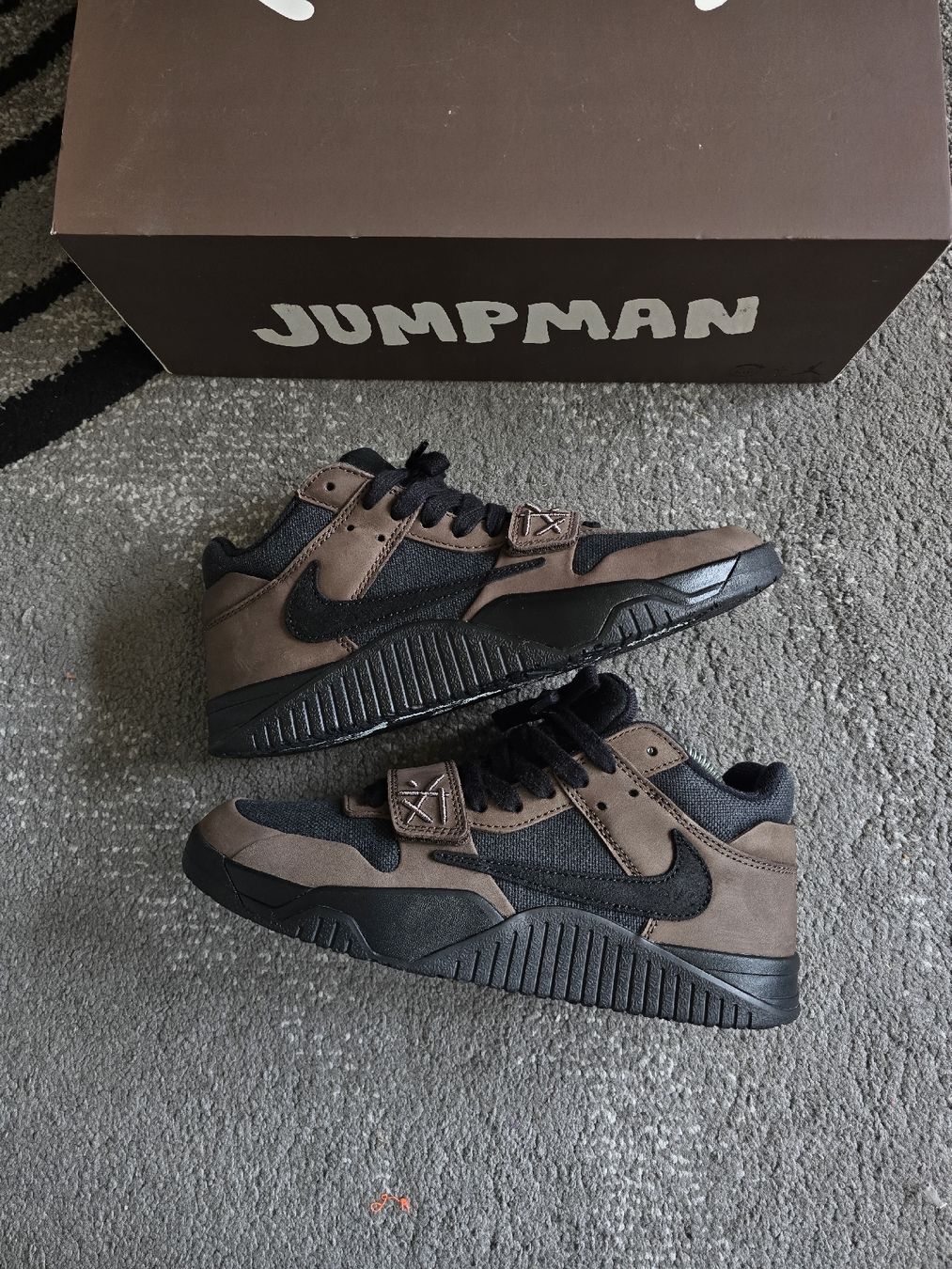 Scarpe da uomo: Jumpman Jack mocha  – Nuovo (secondo la descrizione) da Bôle venduto da A_Kickstory 2