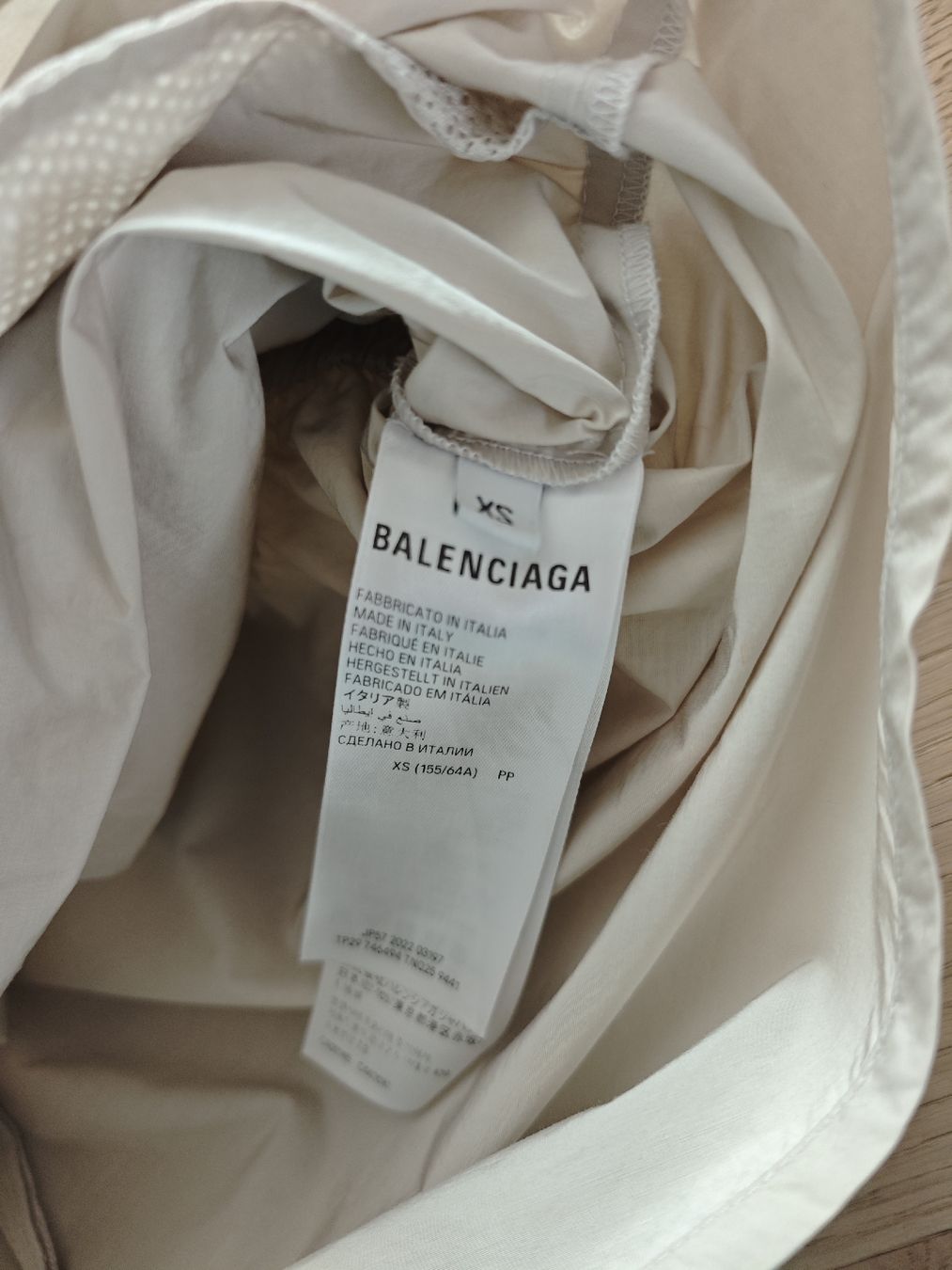 Balenciaga Pantalons: BALENCIAGA UNISEX Shorts – D'occasion à Erlenbach ZH par nlh 3