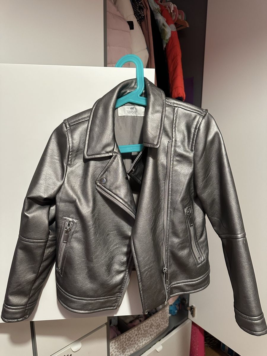 H&M Vestes & Manteaux: Jacke Mädchen – D'occasion à Hinwil par BMW-M-E60