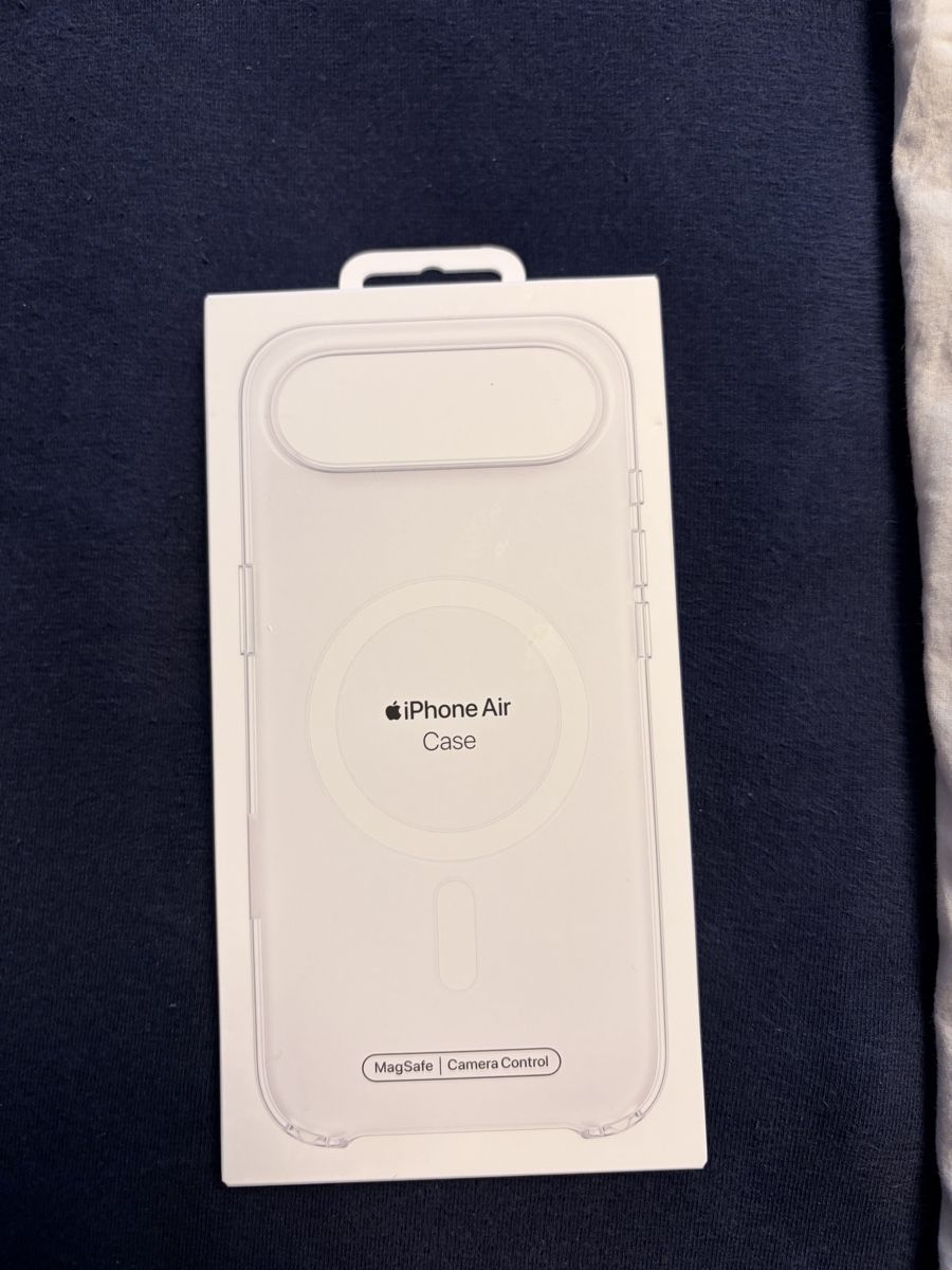 Apple Covers & Schutzfolien: Original iPhone Air Case – Neu und originalverpackt aus Arbon von dan_68b7