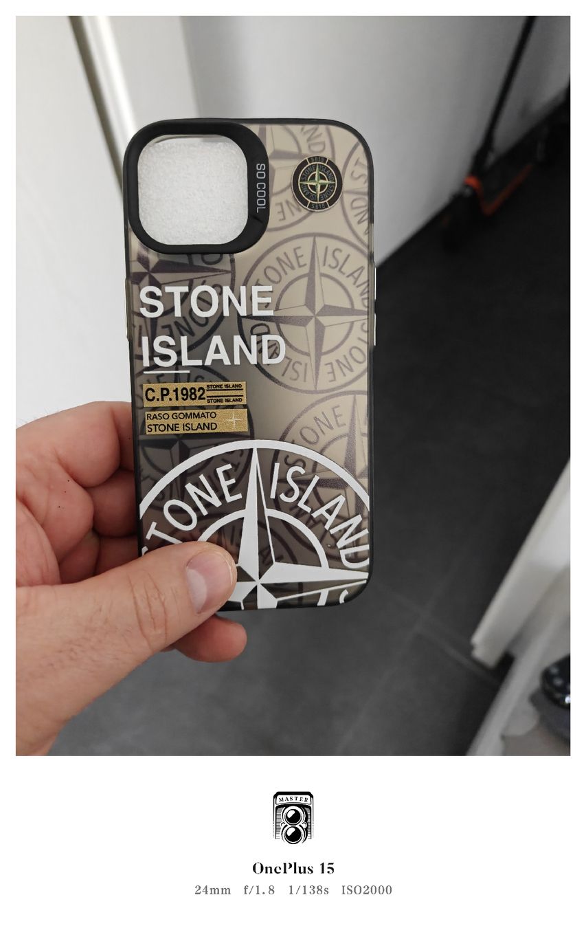 Stone Island Cover & Protezioni schermo: Coque iphone 15 Stone island – Nuovo e nell'imballaggio originale da noréaz venduto da mepla76