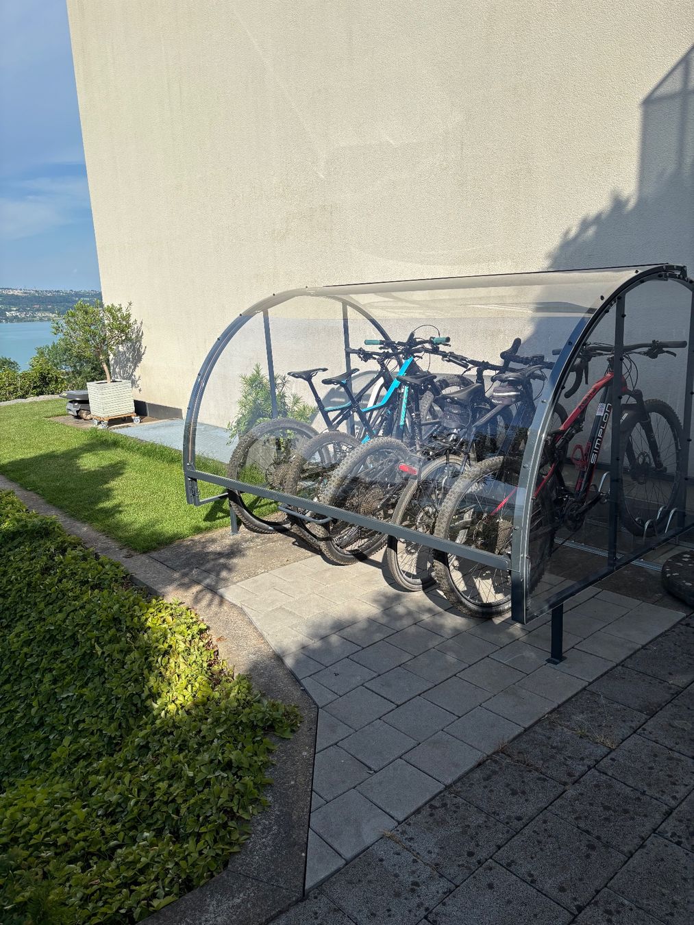 Rifugi: Velobox / Velounterstand zu verkaufen – Nuovo e nell'imballaggio originale da Erlinsbach venduto da Edi025