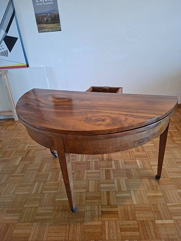 Tavoli: Echter Demi-Lune Biedermeiertisch – Usato da Basel venduto da Barfuesserplatz01 2