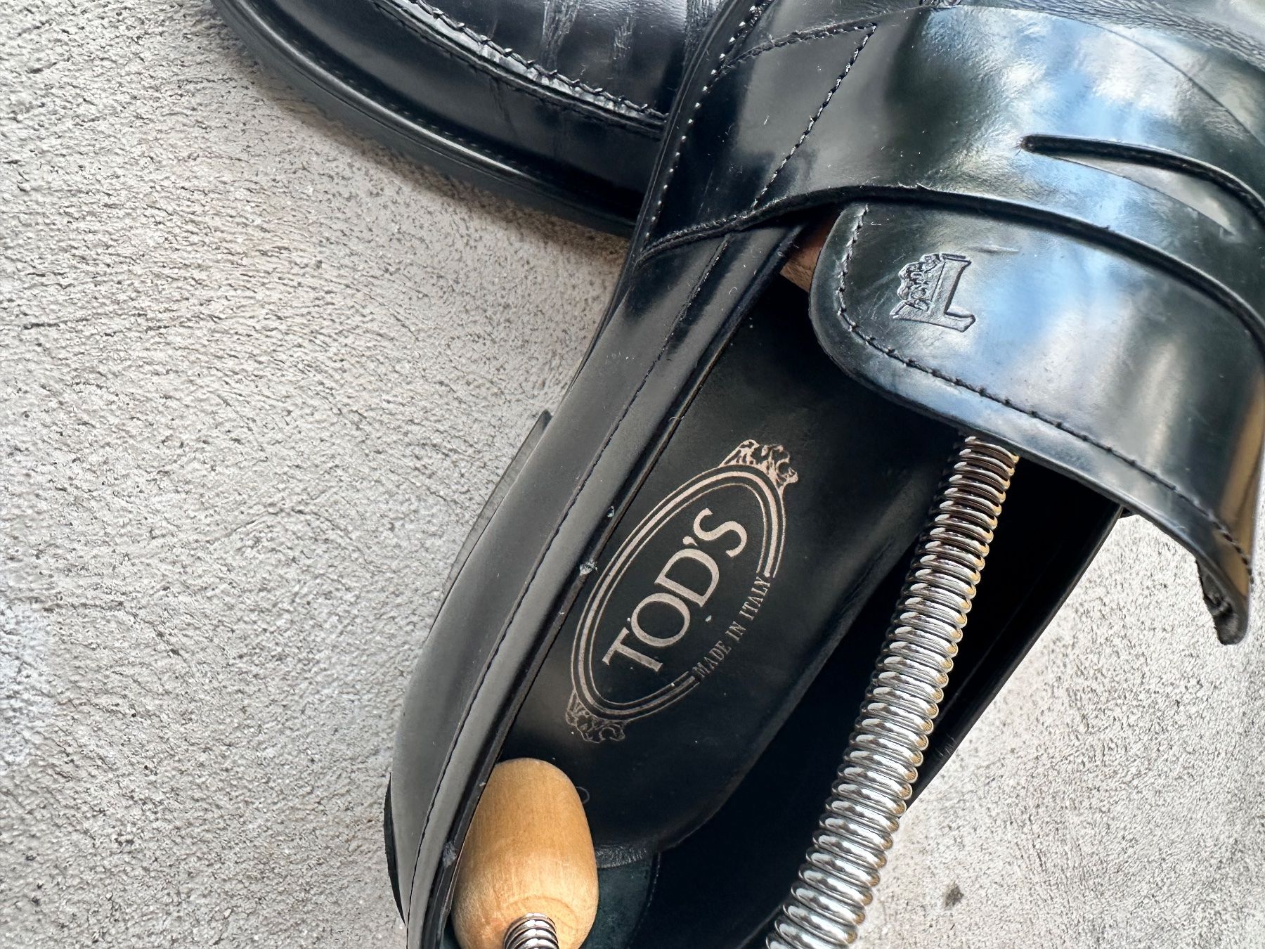 Tod'S Chaussures hommes: TOD'S Loafer schwarz Leder Grösse 7.5 – D'occasion à Zürich par hannahbuettgen 1