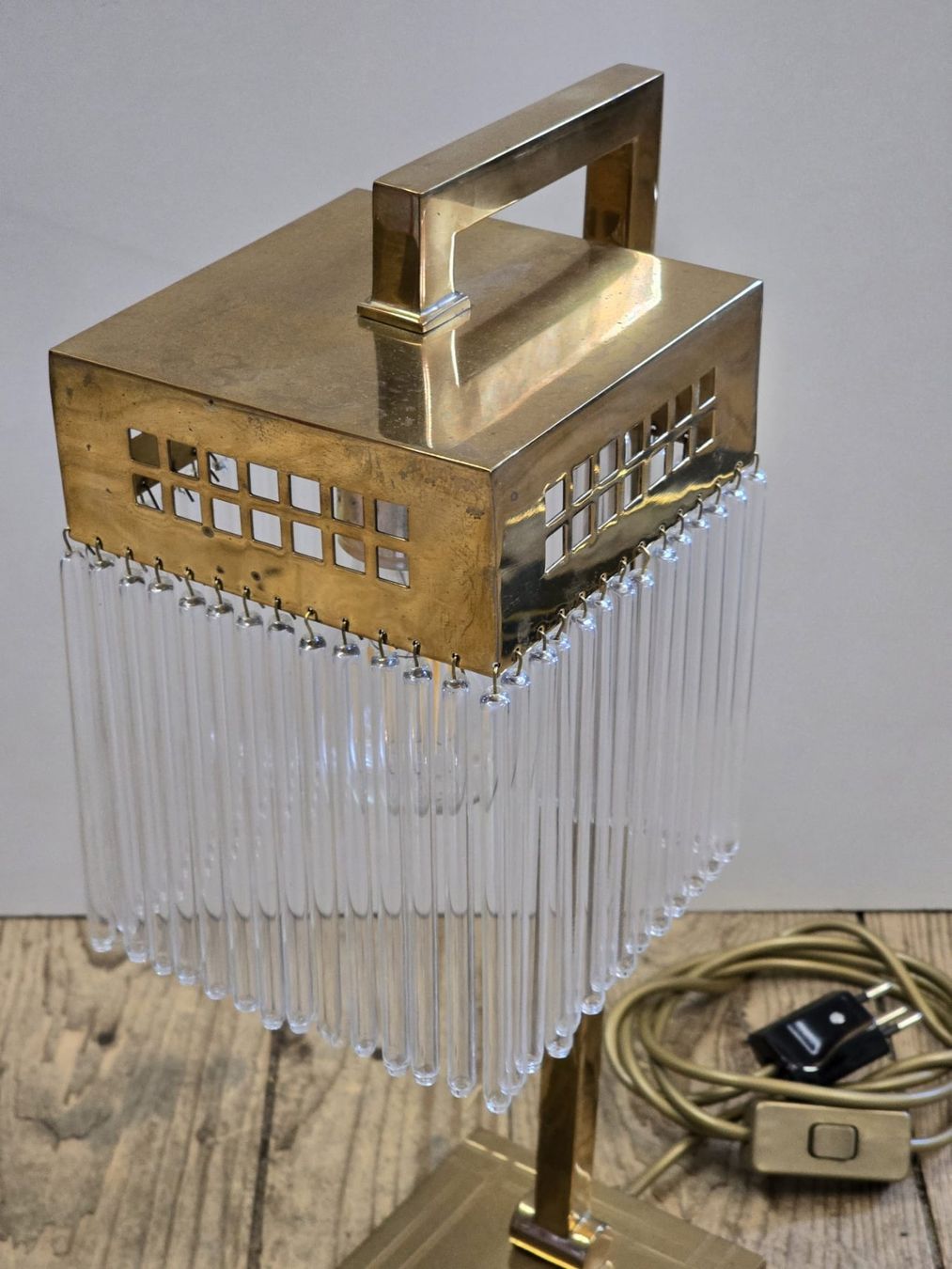 Lampen: Original Art Deco Tischleuchte – Gebraucht aus Glarus von Toni-Glarus 2