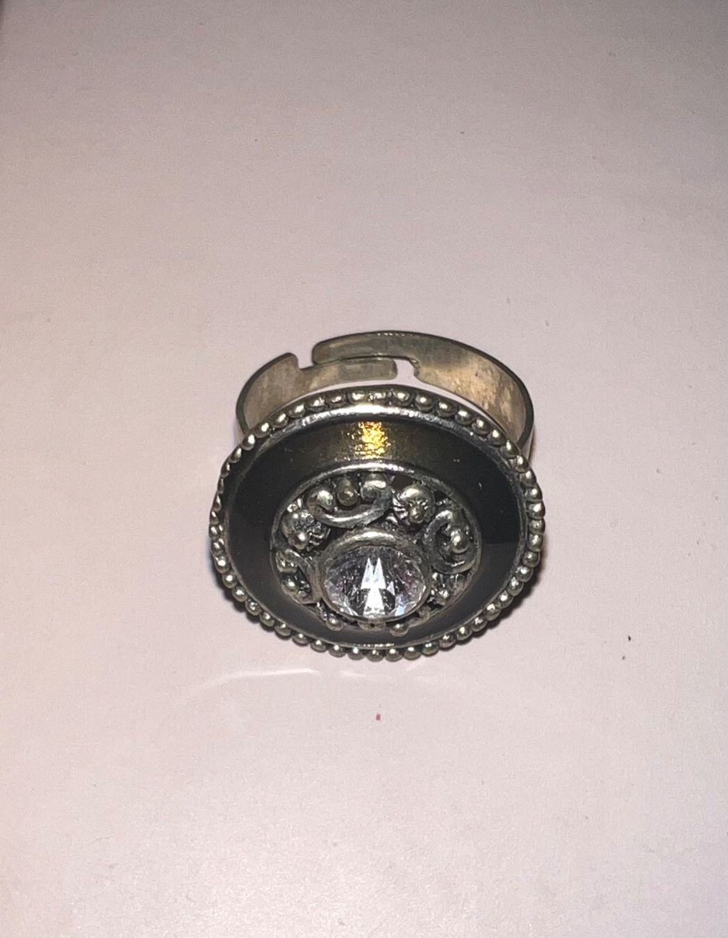 Anelli: • Fingerring / Ring • – Usato da Basel venduto da mendoza13