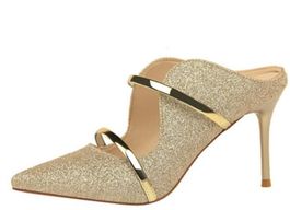 Neue Pantoletten gold Gr. 37.5