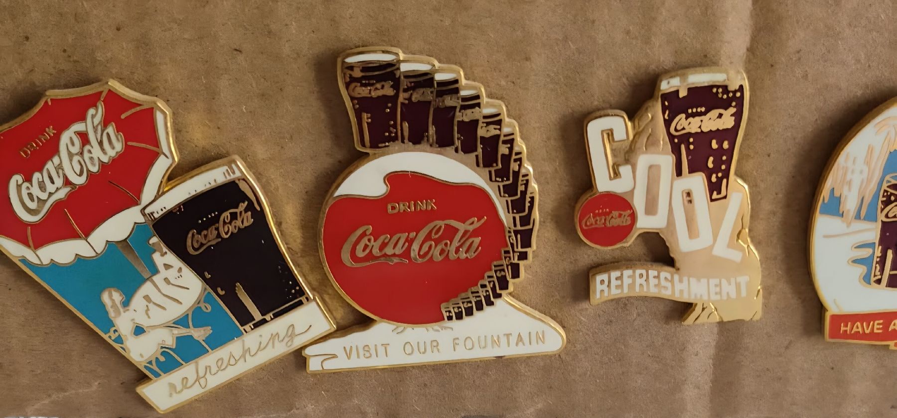 Coca-Cola Plaketten & Abzeichen: 9 Coca Cola Pins – Gebraucht aus Luzern von Luzern_Energy 3