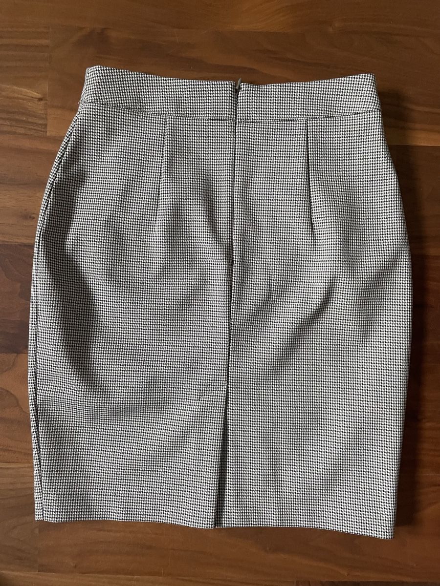 H&M Jupes: Jupe à carreaux  – Neuf (Voir description) à Sion par bru_xj6r 1
