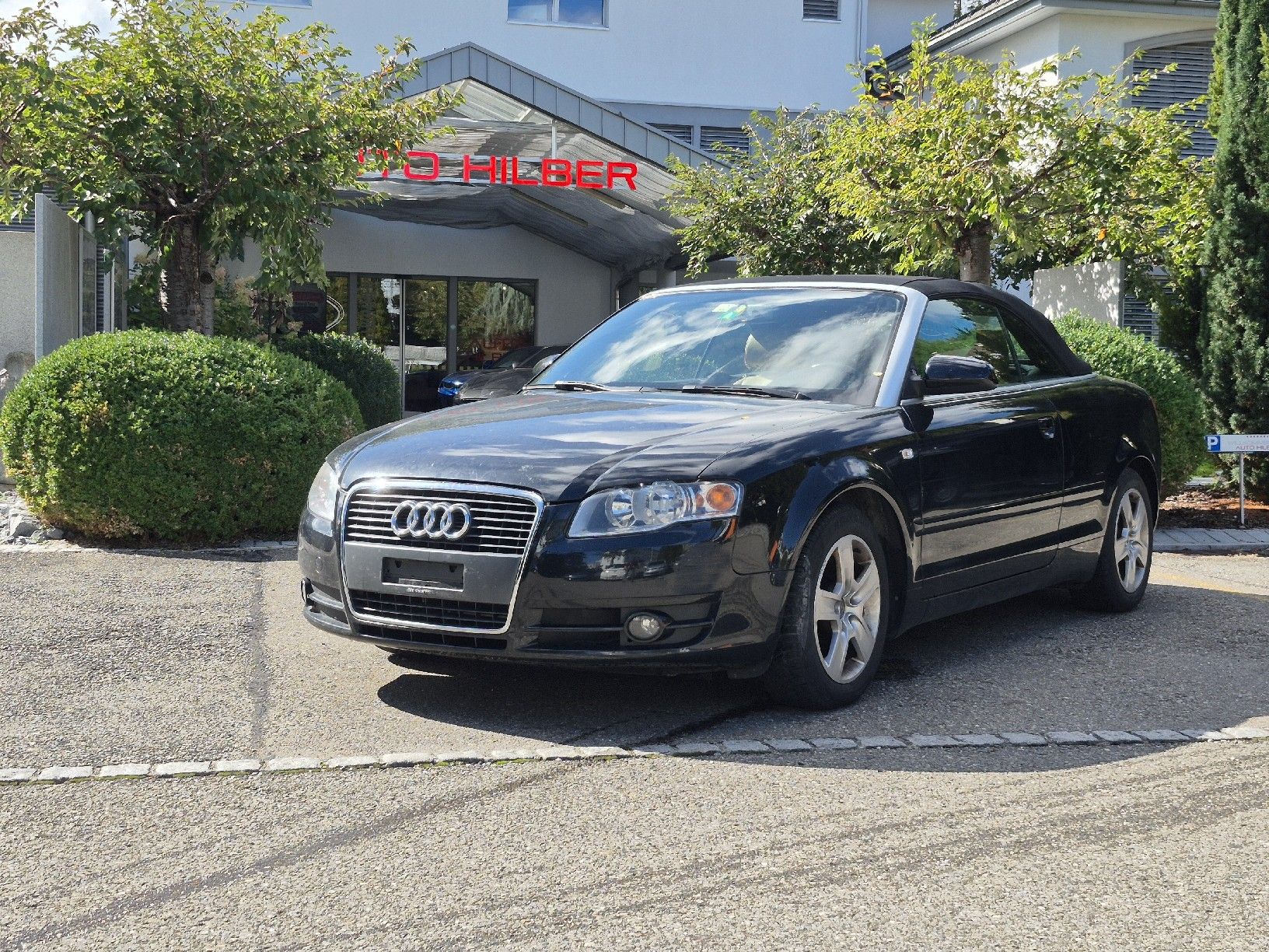 Audi Autos: Audi A4 Cabrio 1.8T – D'occasion à Oberuzwil par Auto-Hilber