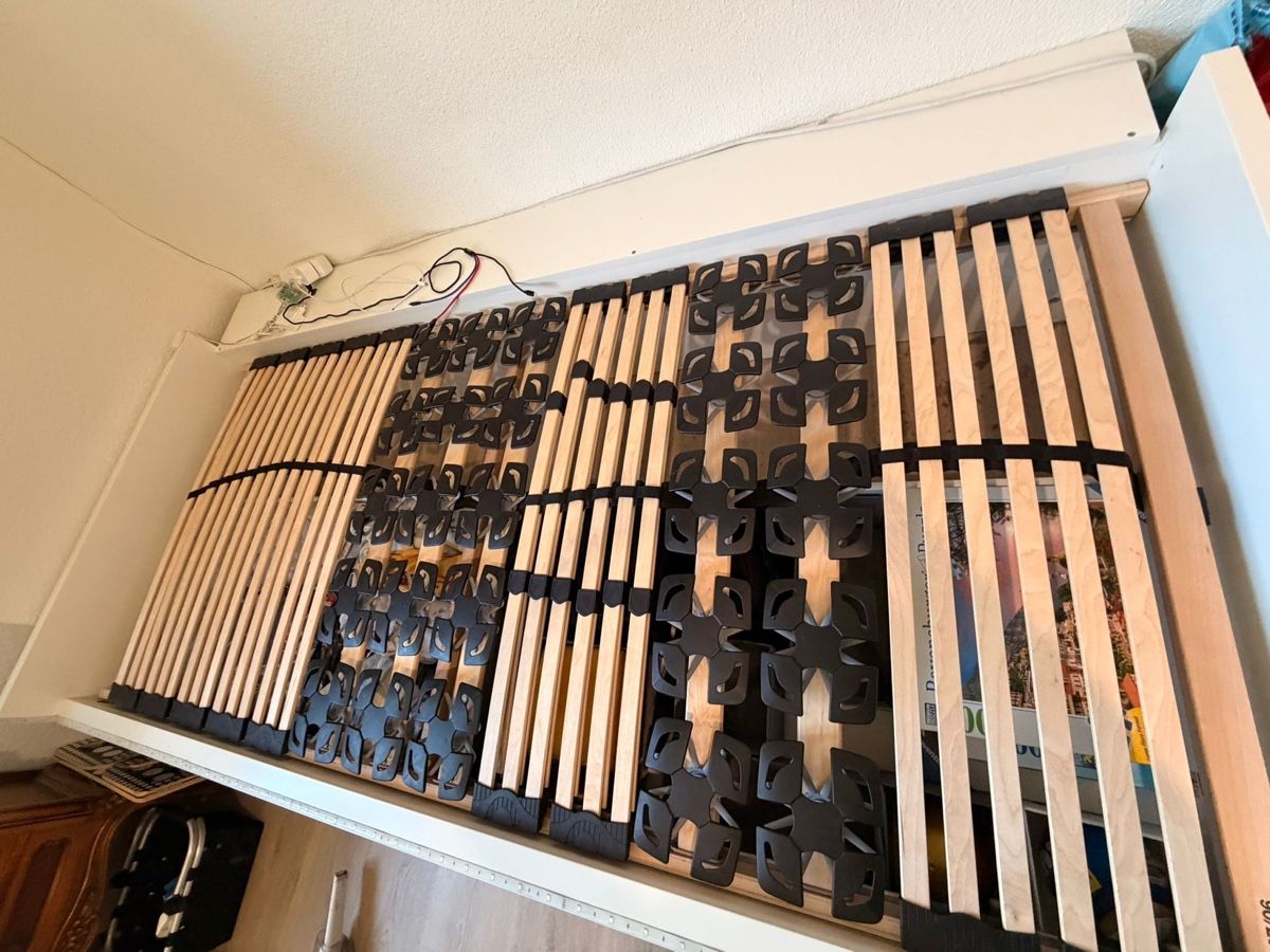Letti: Jugendbett mit Stauraum 90x200 – Usato da Oberweningen venduto da Marcelbalu 2