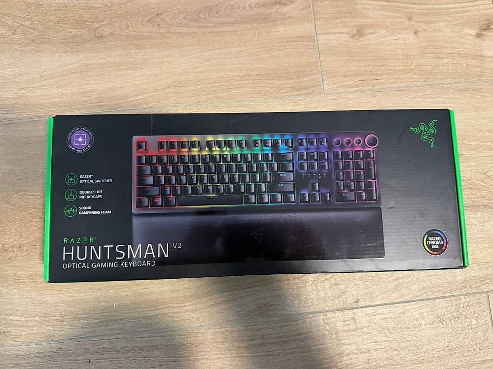 RAZER Huntsman V2 Swiss Layout (NEU) (Gebraucht) in wangen an der aare ...