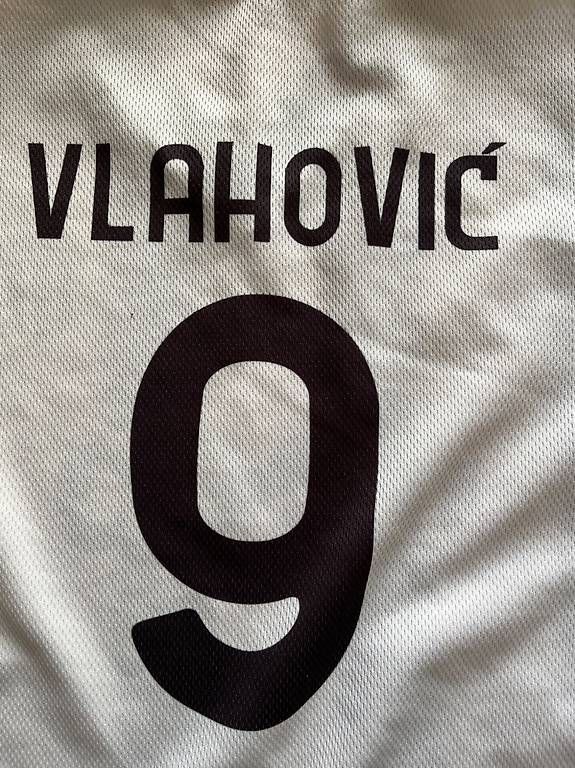 Scarpe, pantaloni & magliette da ginnastica: Fussball Trikot – Usato da schönenwerd venduto da klupci 4