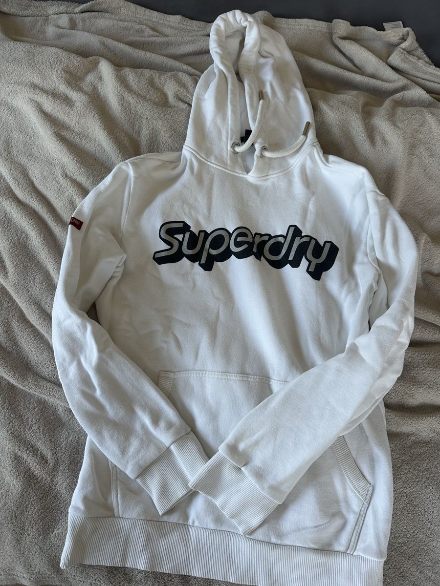 Superdry Pullover & Sweatshirts: Super dry Kapunzenpullover – Gebraucht aus Bellmund von Srisi01