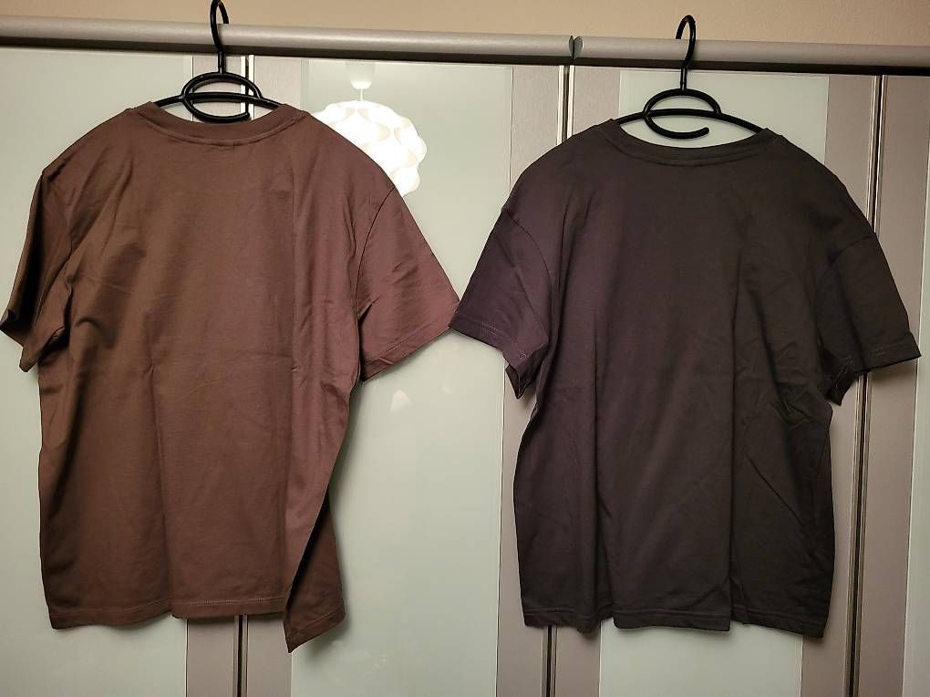T-shirt: 4 Shirts dunkelgrau und braun – Usato da Effretikon venduto da Zebra37 1