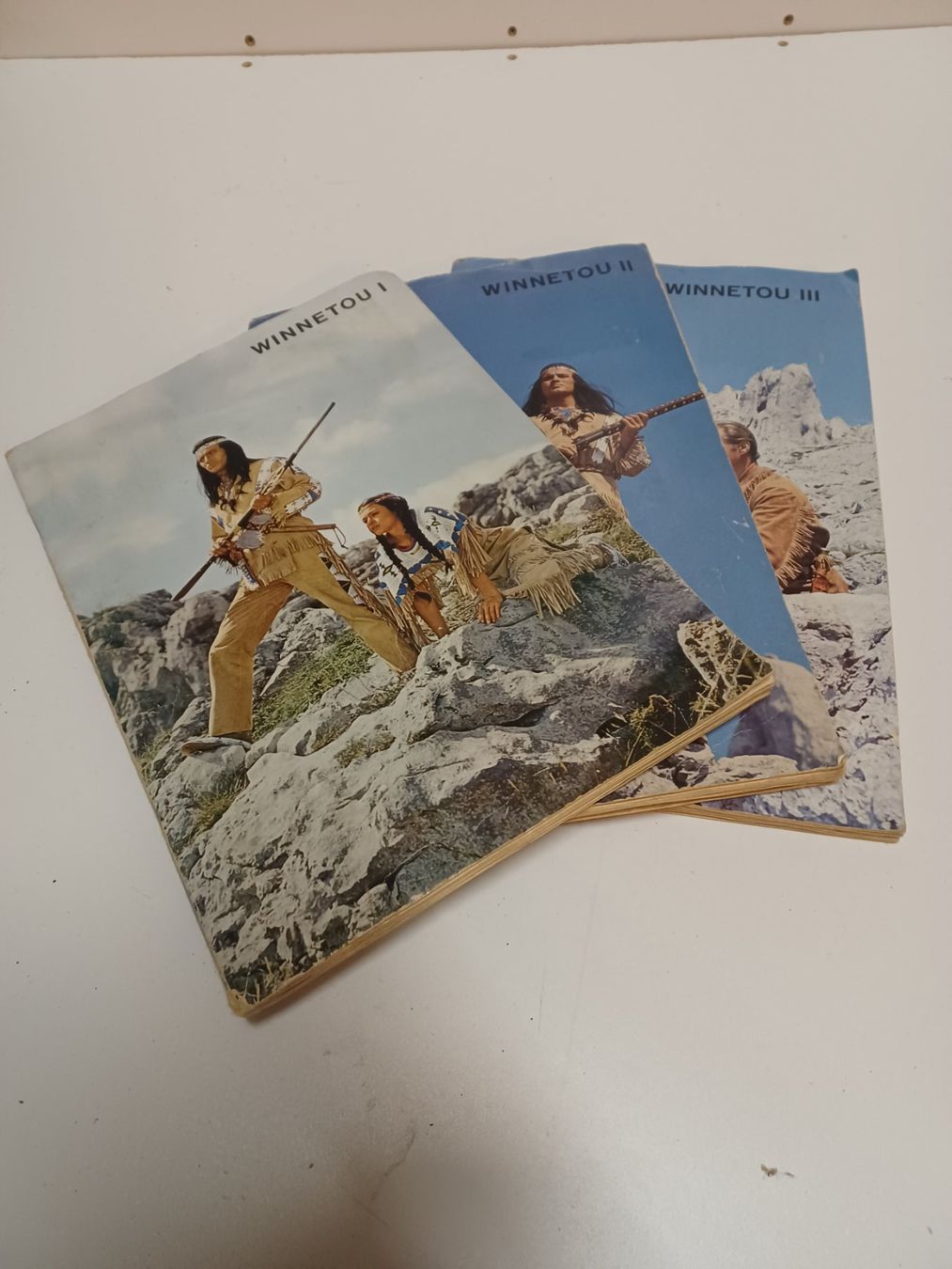 Carte collezionabili: Winnetou Sammelbilder Bücher – Usato da Rüfenacht BE venduto da zur_2s9l