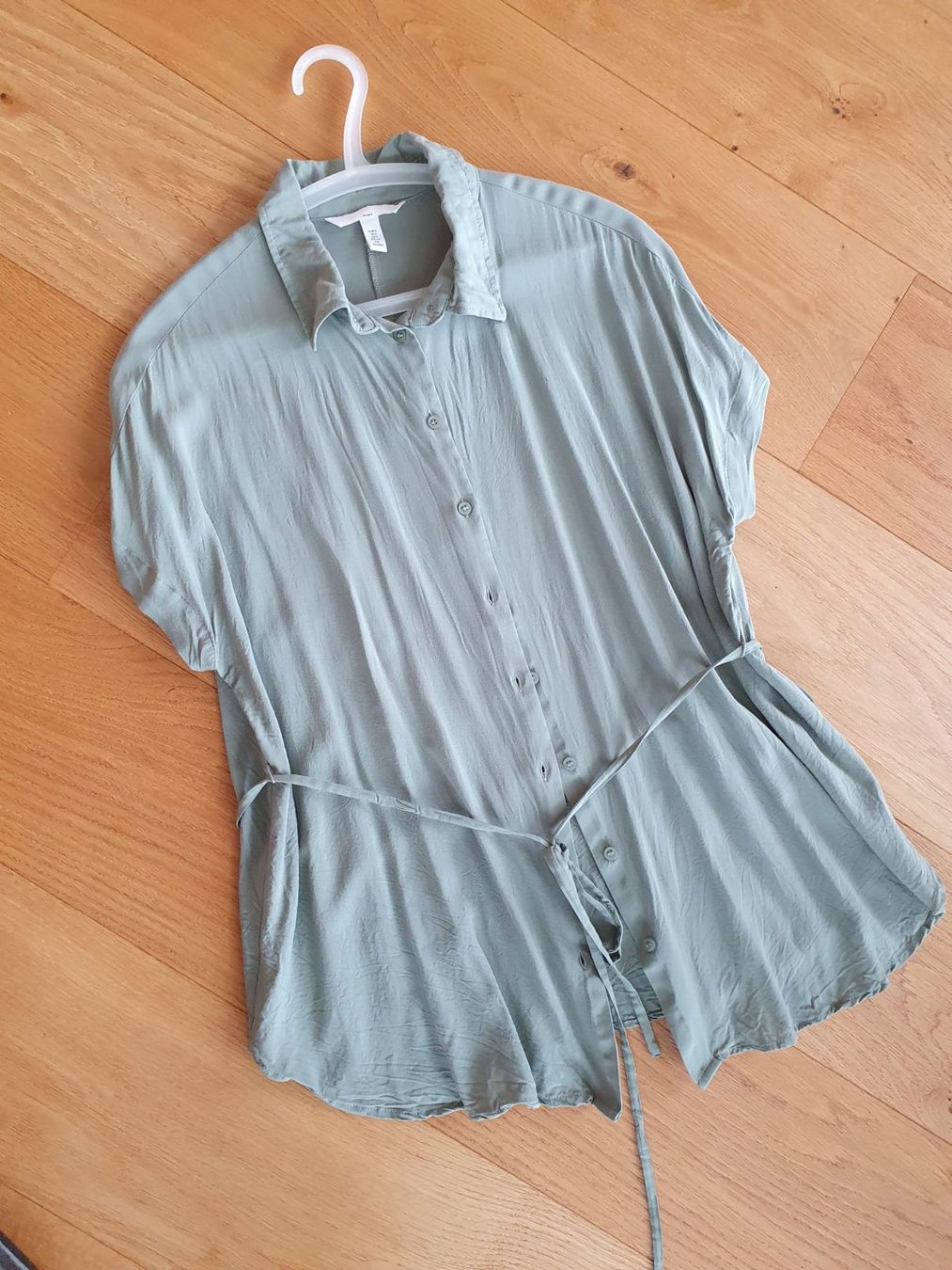 H&M Camicette: Sommerbluse in olive, H&M Mama, Gr. S – Usato da Pfyn venduto da ka.we 2
