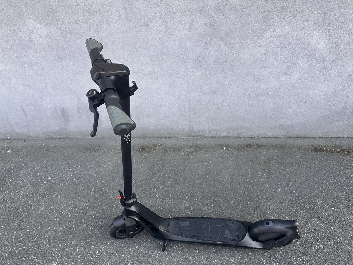 VMAX Kickboard: Electric Scooter VMAX VX1 – D'occasion à Aarau par bikestones