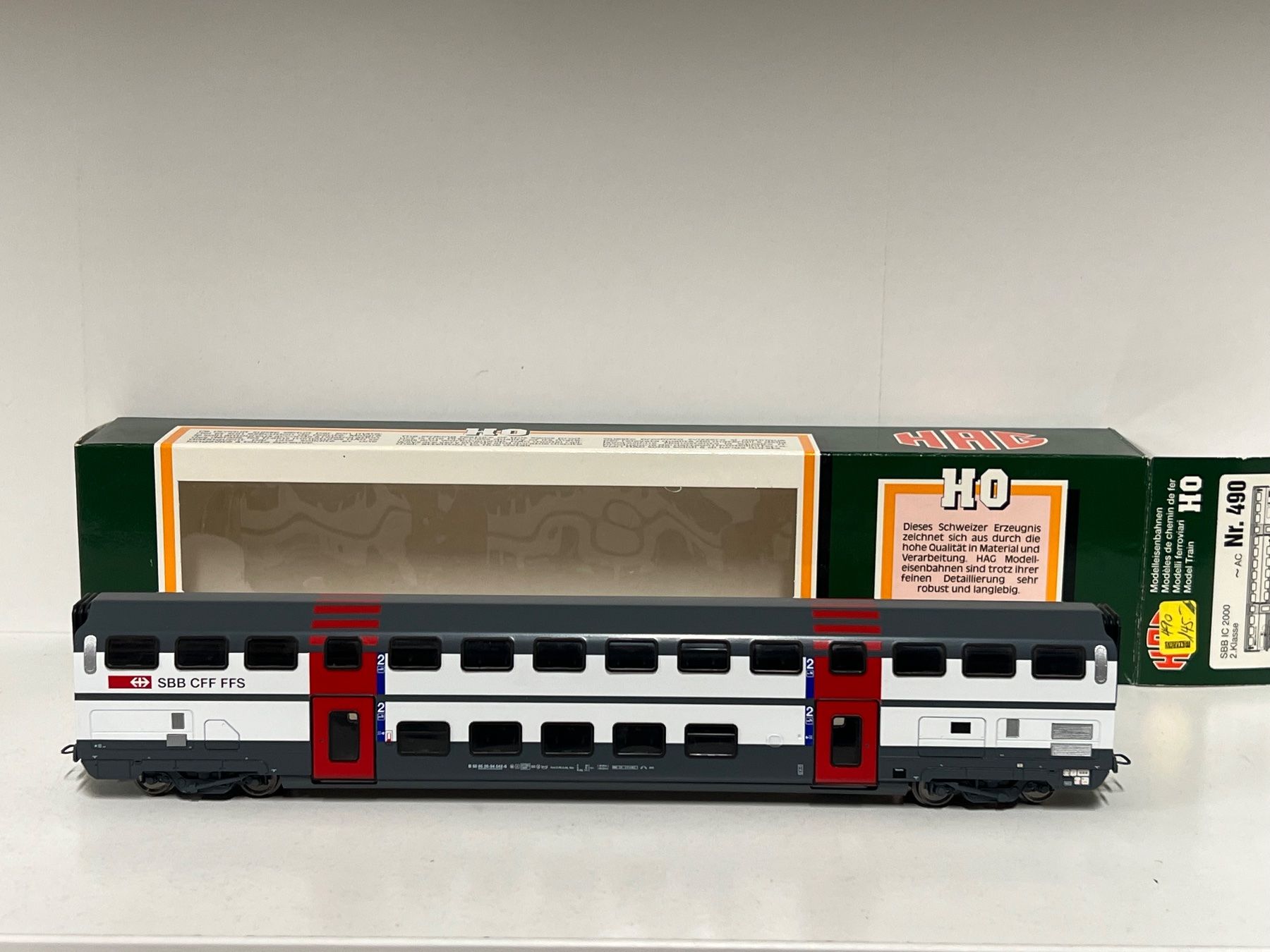 Hag Modellini di ferrovie: Hag SBB IC 2000 2.Kl. AC Nr.490 – Usato da Neuenhof venduto da ludovicco