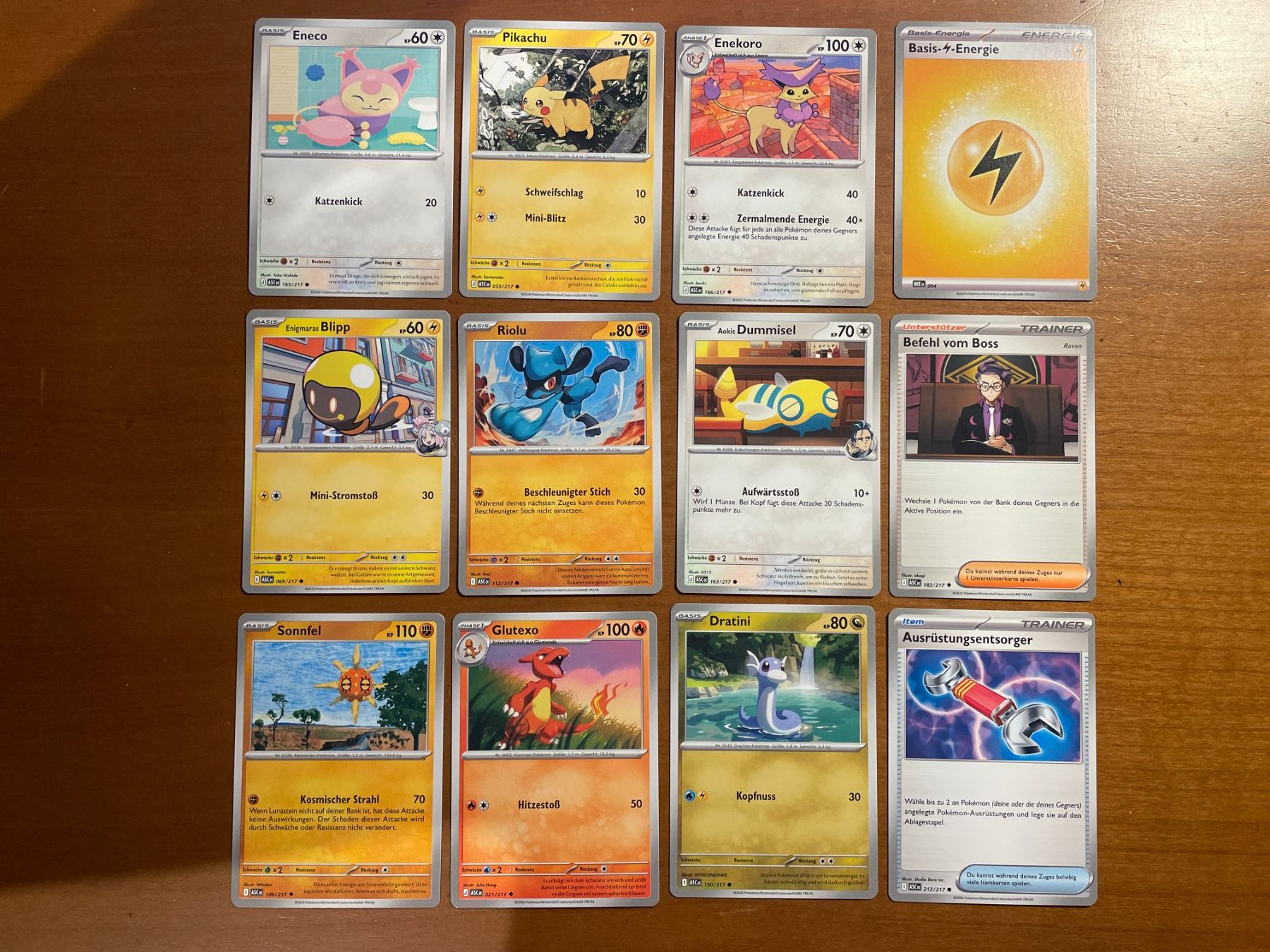 Pokémon Sammelbilder & Trading cards: Pokemon 12er Karten Set (Versand gratis) – Neu (gemäss Beschreibung) aus Chur von Angerson