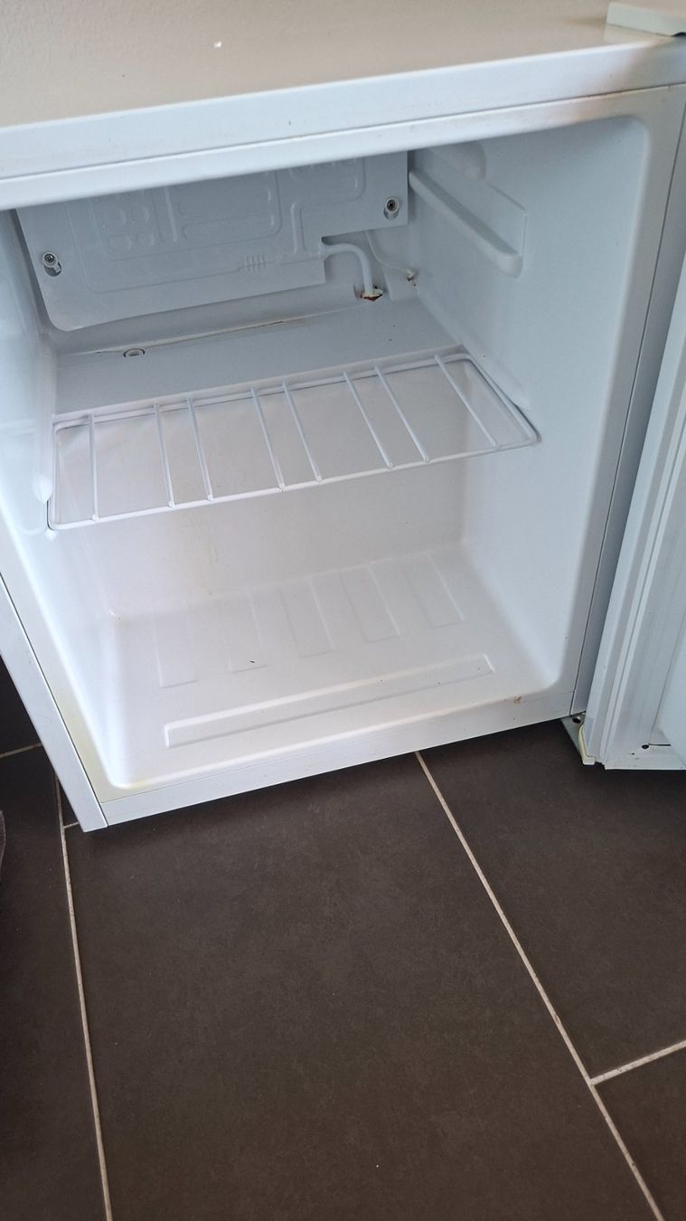 Kibernetik Kühlschrank: Mini-Kühlschrank Kibernetik – Gebraucht aus Zürich von pfe_mn7r 1