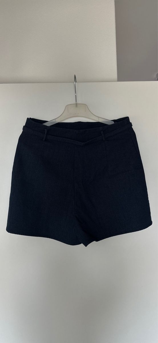 Zara Jupes: Damen Shorts dunkelblau – D'occasion à Dietikon par dry_2hwf 1