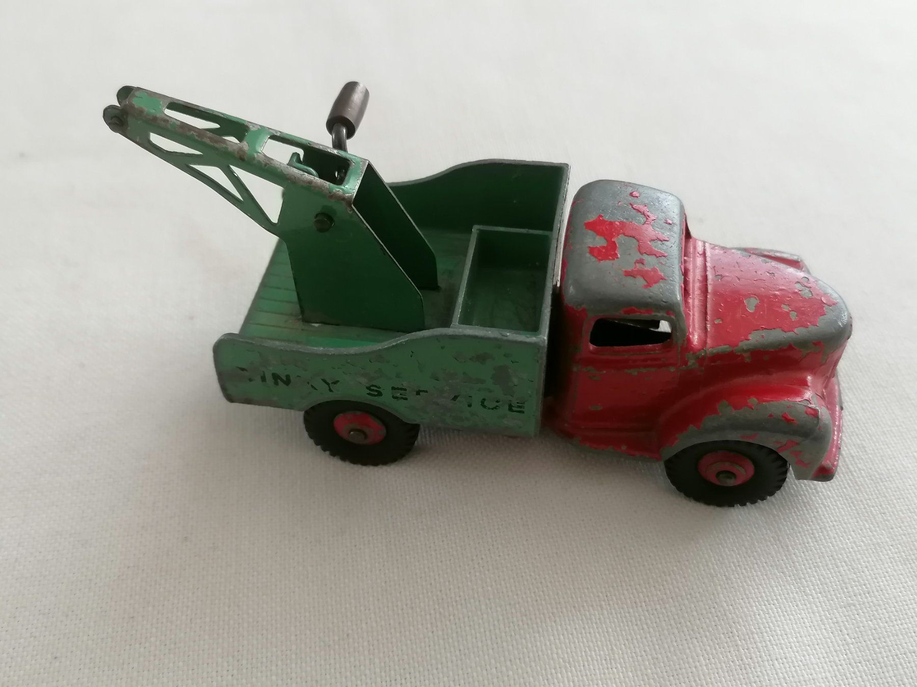 Dinky Toys Modellini d'auto: Dinky Toys - Commer / Rot-Grün – Usato da Basel venduto da vintagecollector 2