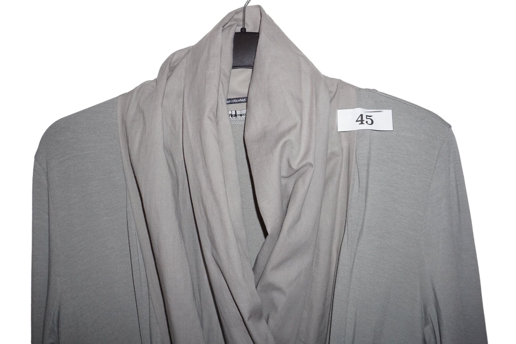 Vestiti: Kleid grau mit Schalkragen 95% Viskose – Usato da Horw venduto da fio_9n92 2