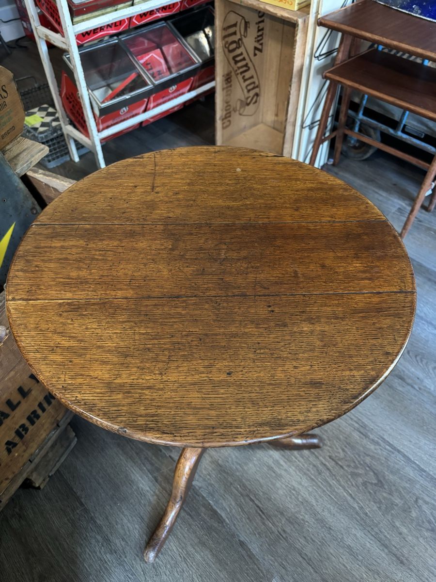 Tische: alter Holztisch rund, dunkles Holz – Gebraucht aus Staufen von timelessvintage 5
